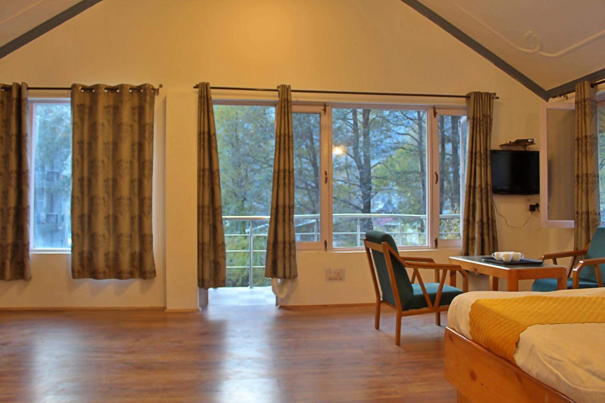 Sylvan Woods Cottage Manāli Eksteriør billede
